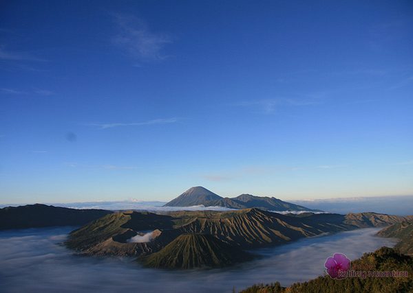 Bromo sunrise tour