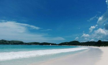 Pantai Tanjung Aan Lombok