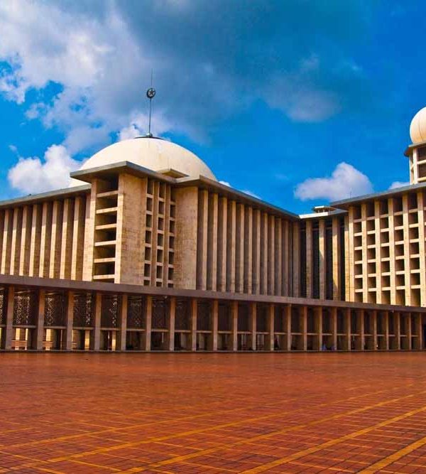 [:en]Istiqlal Mosque[:id]Istiqlal Mosque City Tour Jakarta[:]