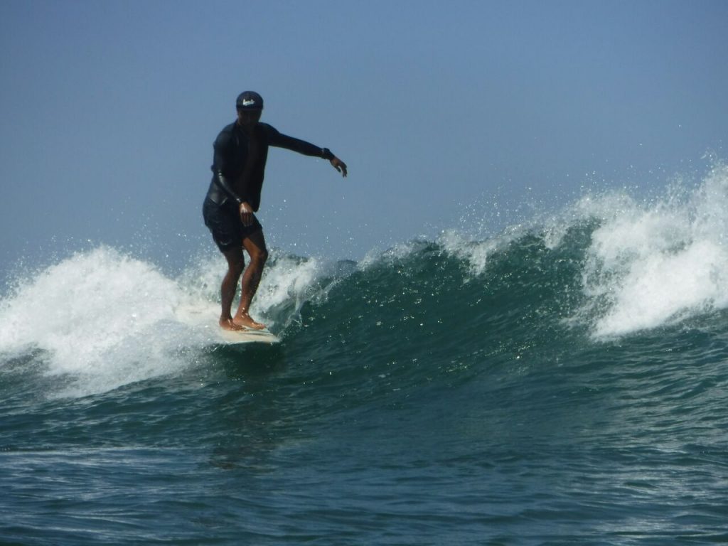 surf tour in bali