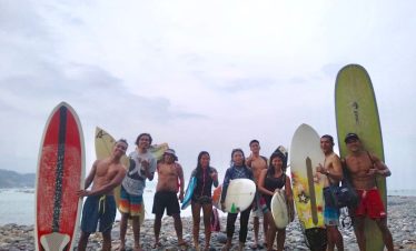 surf lesson jakarta