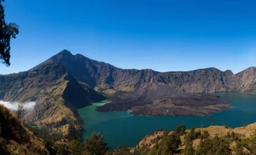 Mount rinjani trekking Volcano